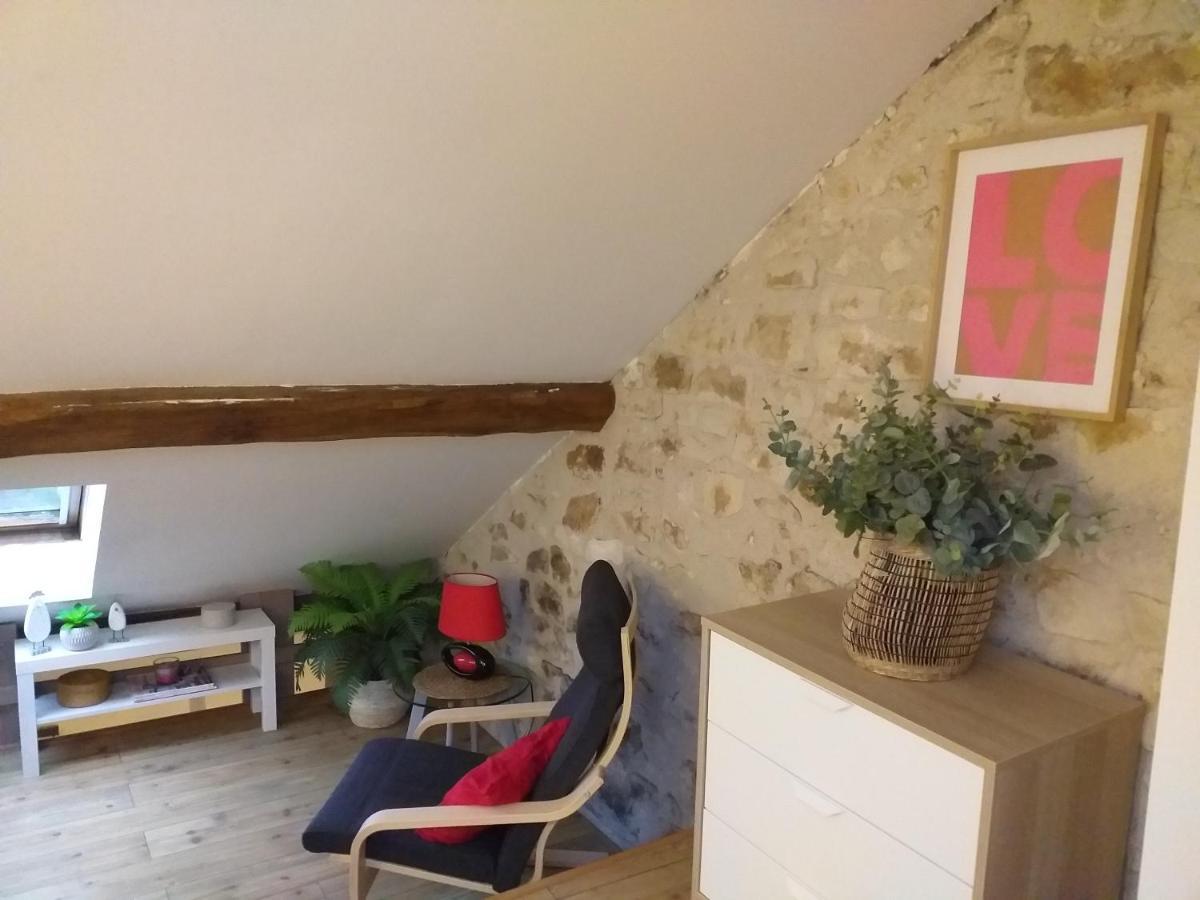 Belle Maison Au Coeur De Recloses Экстерьер фото